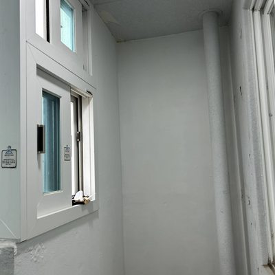 수원시 권역 베란다시공 방문 안내 카드 이미지